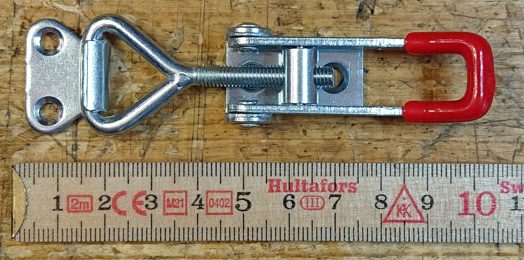 Ställbar stängare.