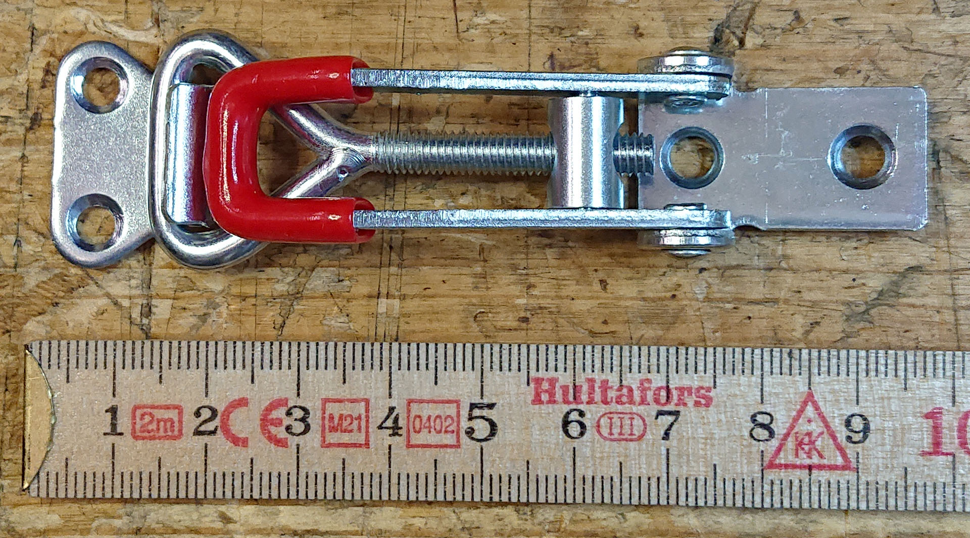 Ställbar stängare.