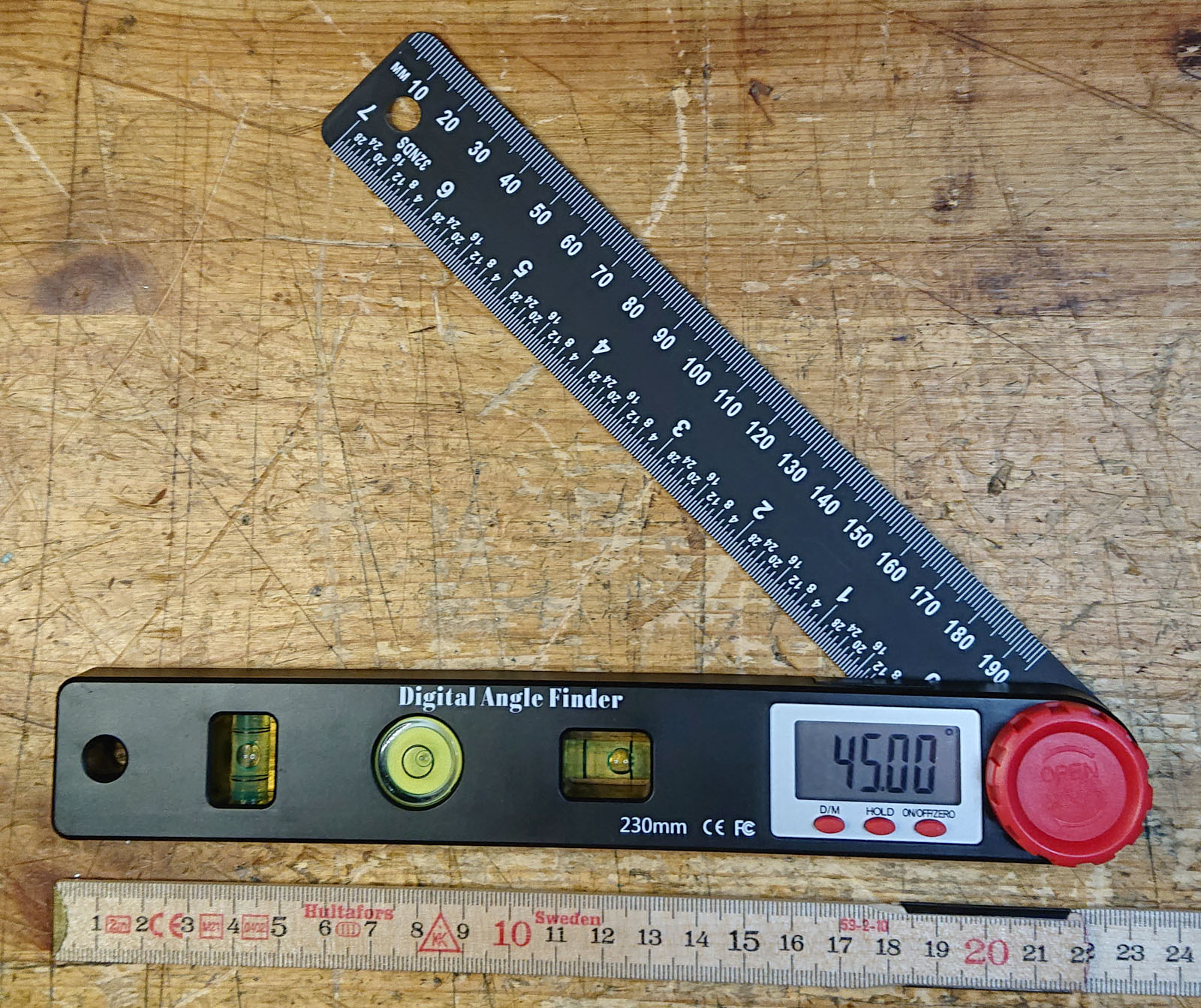 Digital vinkel med vattenpass.