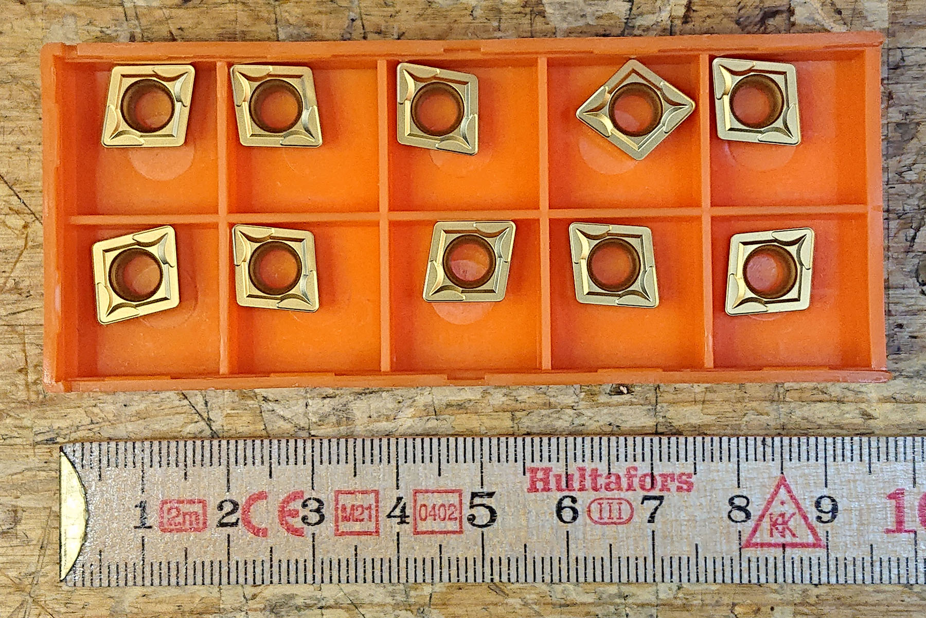 Svarvskär för hårt stål.