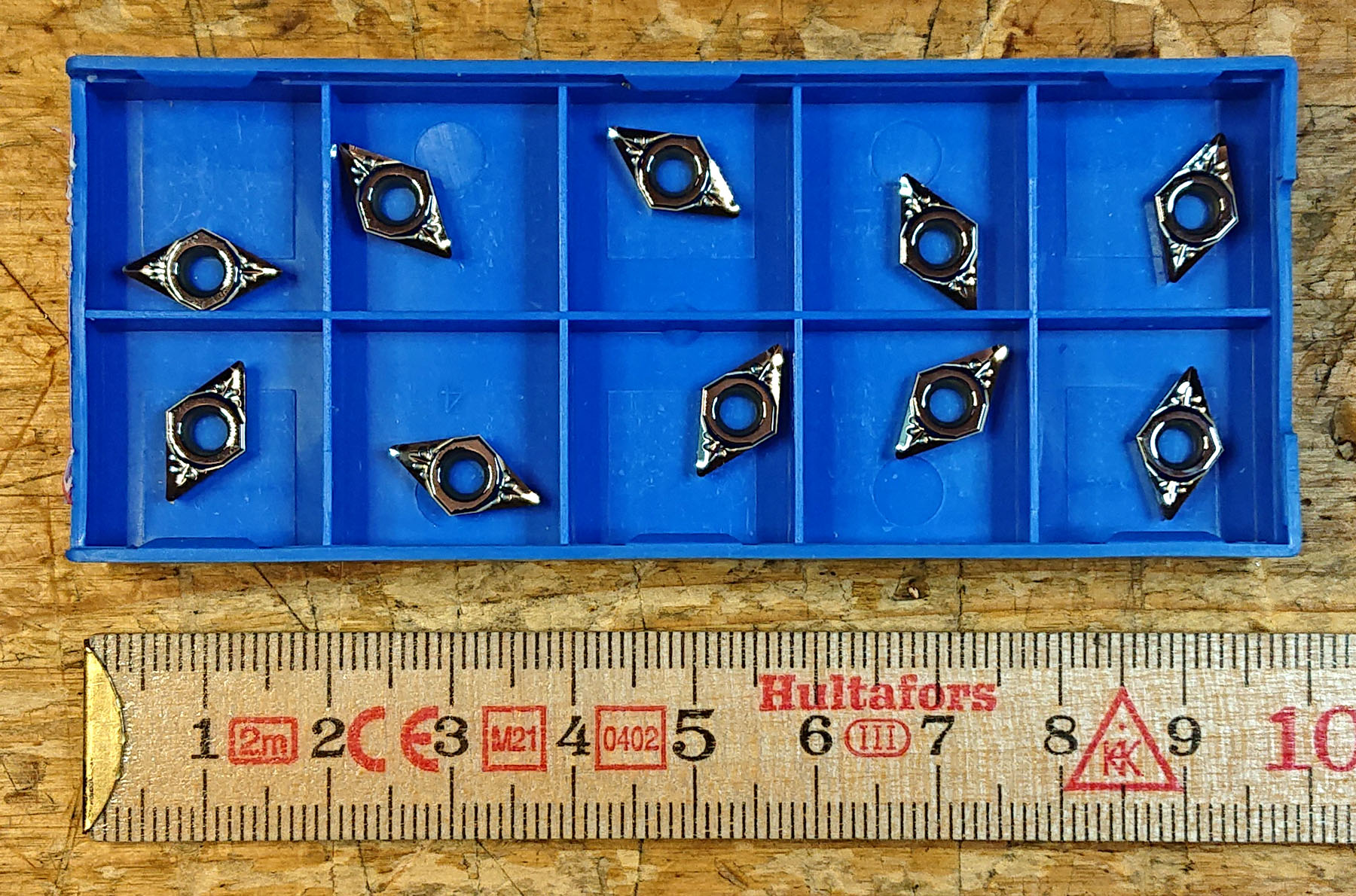 Svarvskär för aluminium.