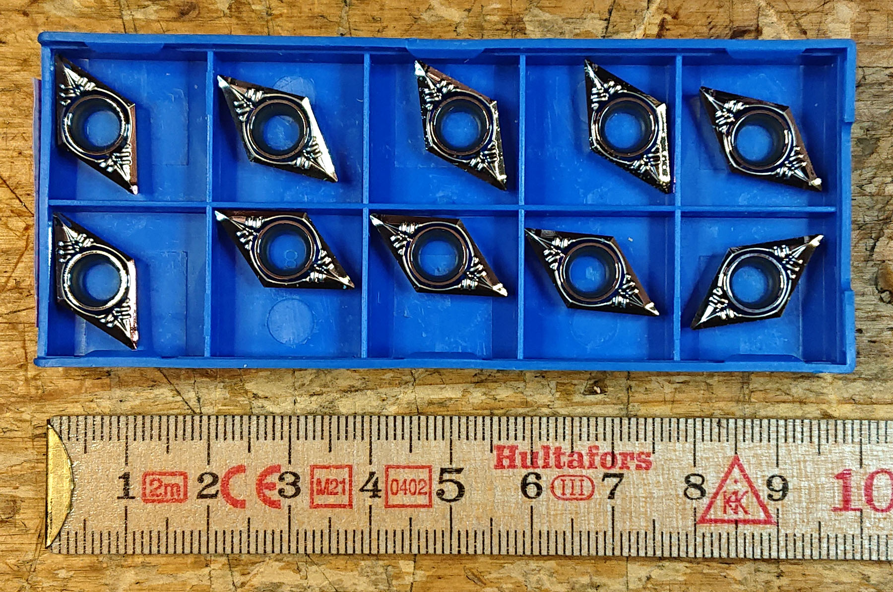 Svarvskär för aluminium.