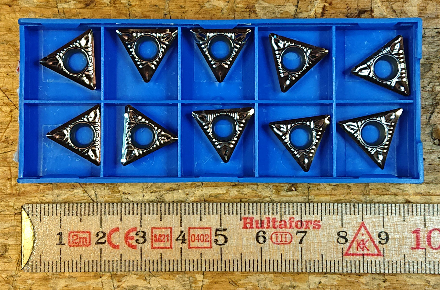 Svarvskär för aluminium.