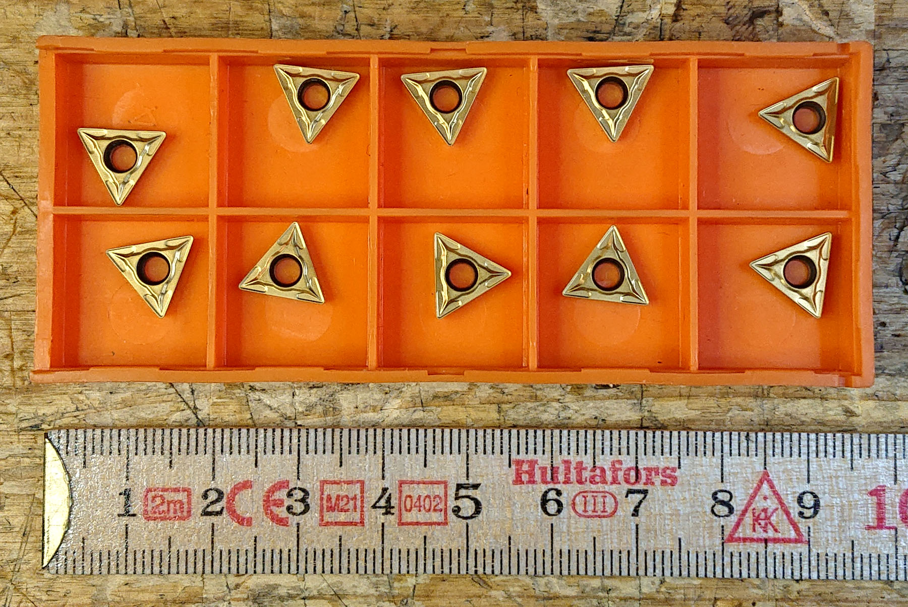 Svarvskär för hårt stål.